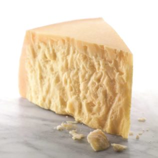 Parmesan Stueck Gran Gusto Galbani italienischer Hartkaese