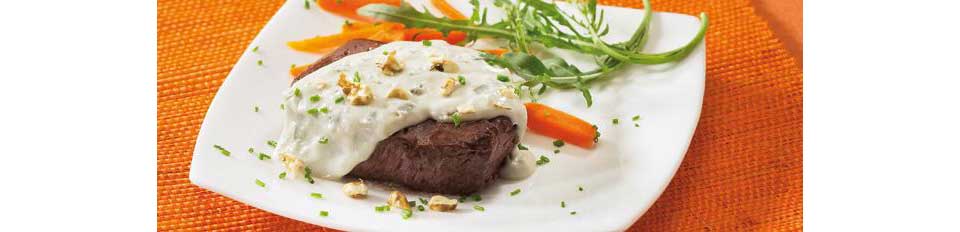 Kalbsfilet mit Gorgonzola Soße und Walnüssen