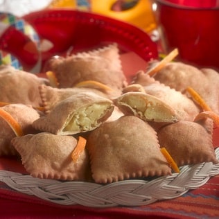 Süße Ravioli frittiert mit Ricotta