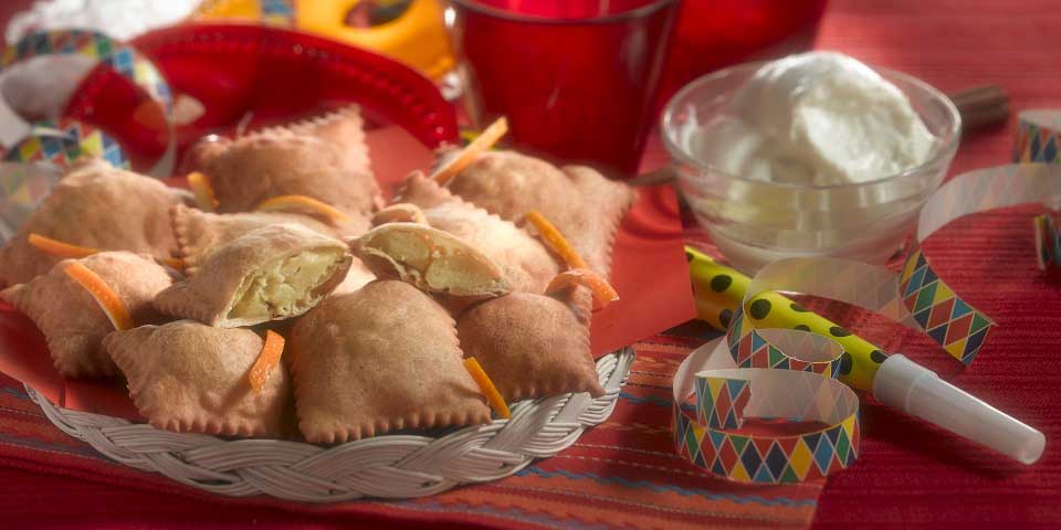 Süße Ravioli frittiert mit Ricotta