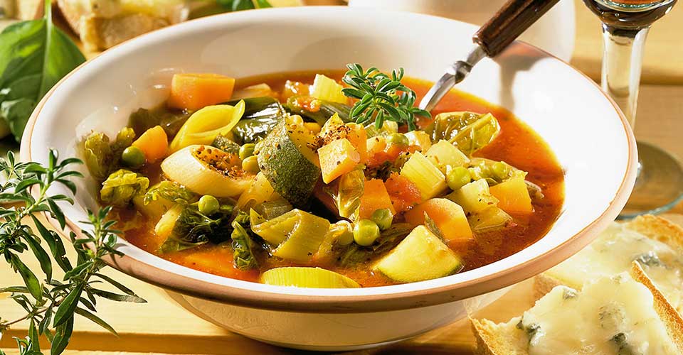 Minestrone Italienische Gemüsesuppe