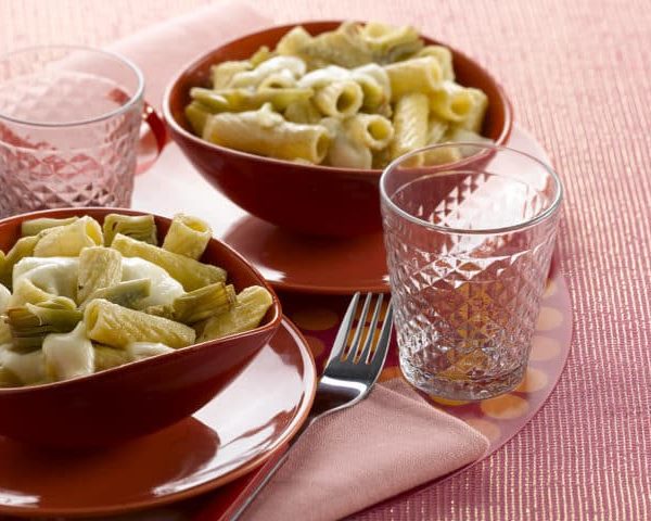 Pasta mit Mozzarella und Artischocken – Galbani